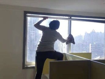越秀區美吉亞專業開荒清潔 您的裝修后清潔專家，為廣州新家煥發光彩